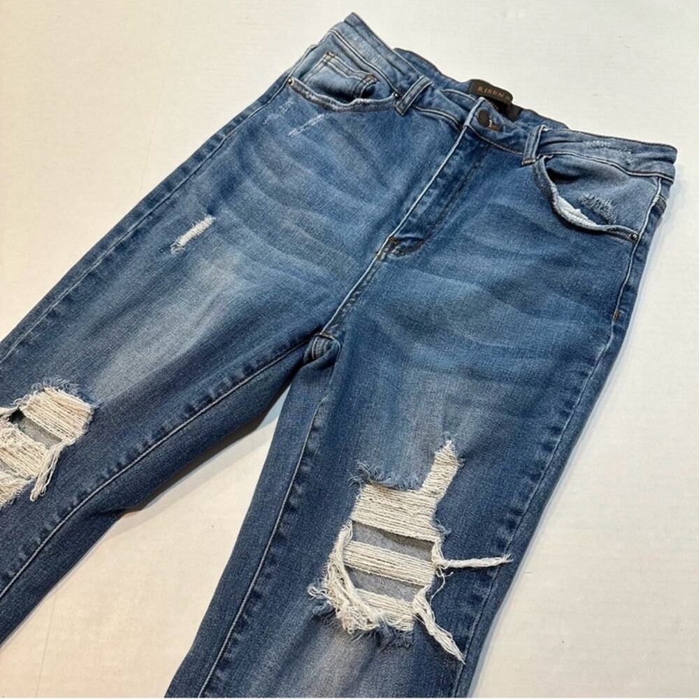 Risen High Rise Straight Ankle Jeans Distressed Medium Wash Raw Hem, Size 32/15 - Picture 4 of 9
